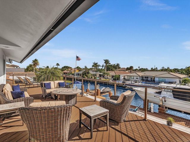 2740 NE 47th St, Lighthouse Point, FL 33064