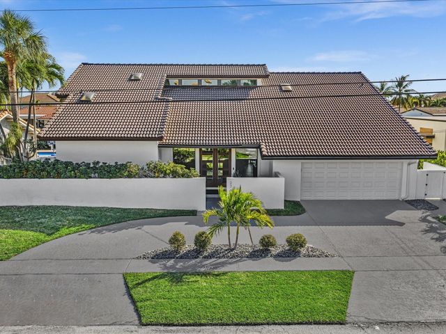 2740 NE 47th St, Lighthouse Point, FL 33064