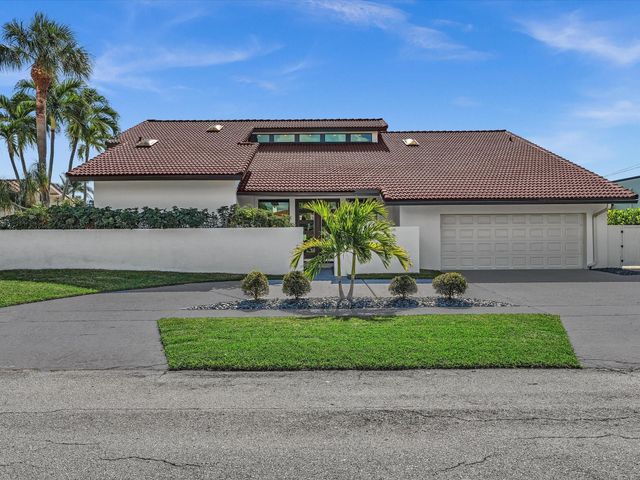 2740 NE 47th St, Lighthouse Point, FL 33064