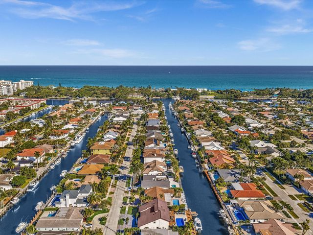 2740 NE 47th St, Lighthouse Point, FL 33064