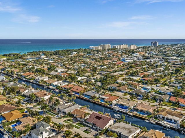 2740 NE 47th St, Lighthouse Point, FL 33064