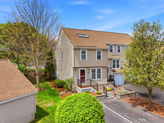 7 Sundown Dr Unit A, Derry, NH 03038
