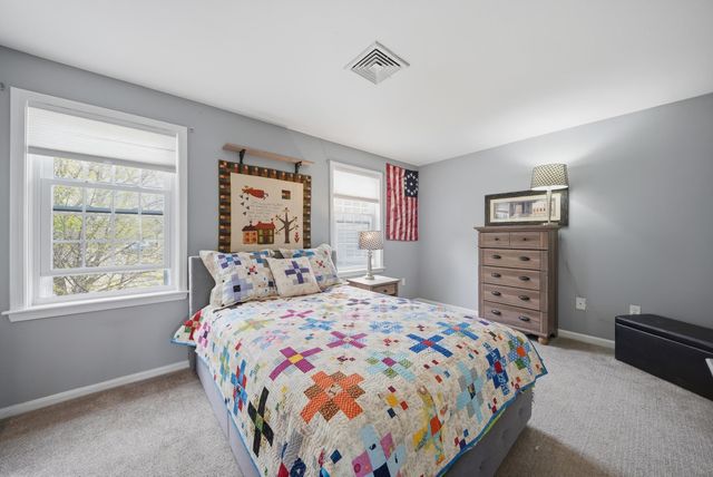 7 Sundown Dr Unit A, Derry, NH 03038