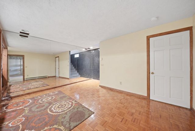 7 Sundown Dr Unit A, Derry, NH 03038
