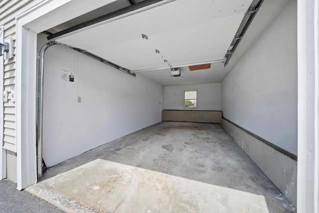 7 Sundown Dr Unit A, Derry, NH 03038