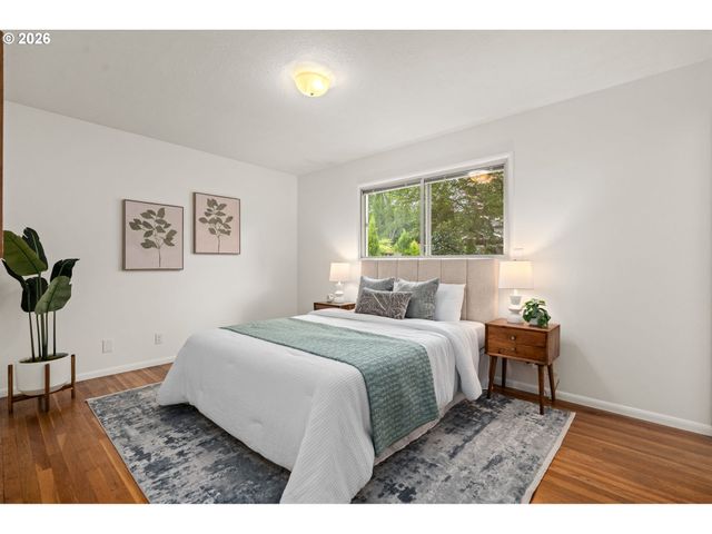 1860 Sw WYNWOOD Ave, Portland, OR 97225