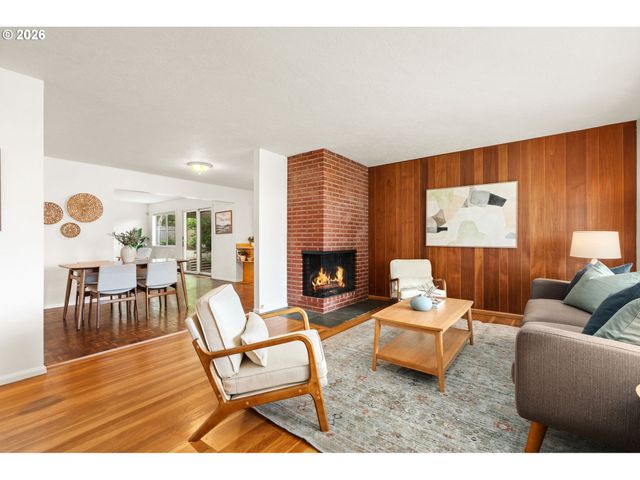 1860 Sw WYNWOOD Ave, Portland, OR 97225