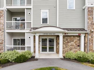1102 Peters Farm Way 102, Westborough, MA 01581