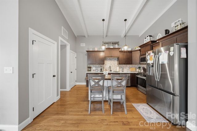 1300 Laurel Street NE, Valdese, NC 28690