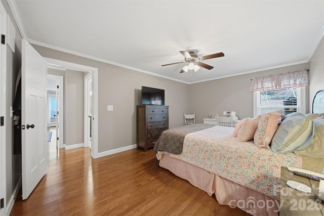 1300 Laurel Street NE, Valdese, NC 28690