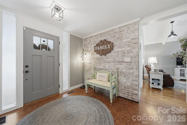 1300 Laurel Street NE, Valdese, NC 28690