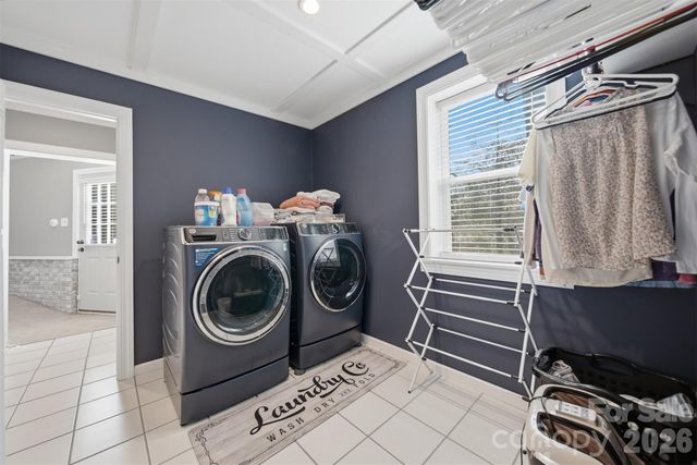 1300 Laurel Street NE, Valdese, NC 28690