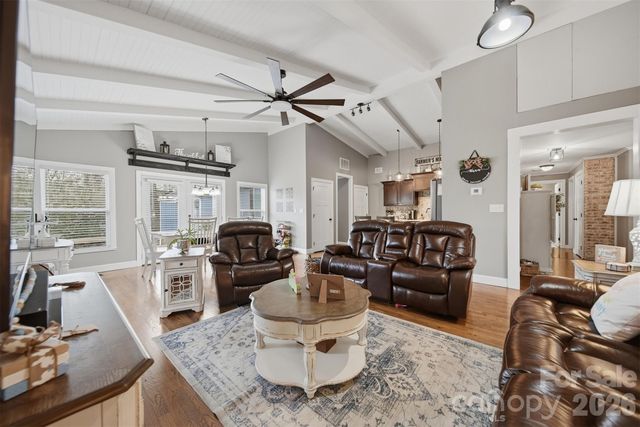 1300 Laurel Street NE, Valdese, NC 28690