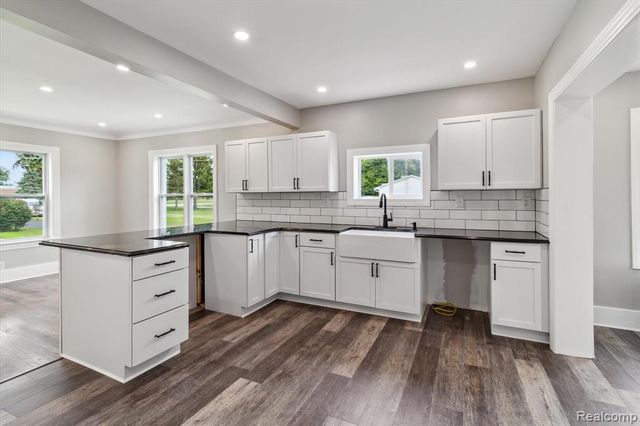 2071 W Mount Morris Road, Mount Morris, MI 48458