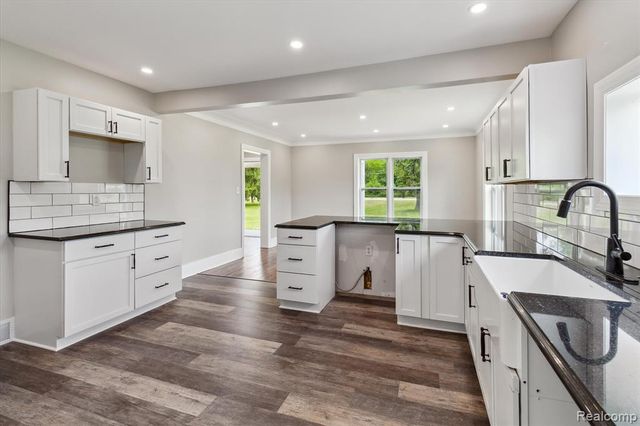 2071 W Mount Morris Road, Mount Morris, MI 48458