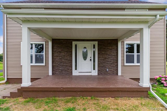 2071 W Mount Morris Road, Mount Morris, MI 48458