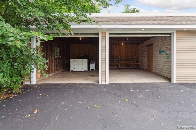 2071 W Mount Morris Road, Mount Morris, MI 48458