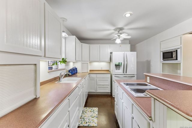 1648 Ponderosa, New Braunfels, TX 78132