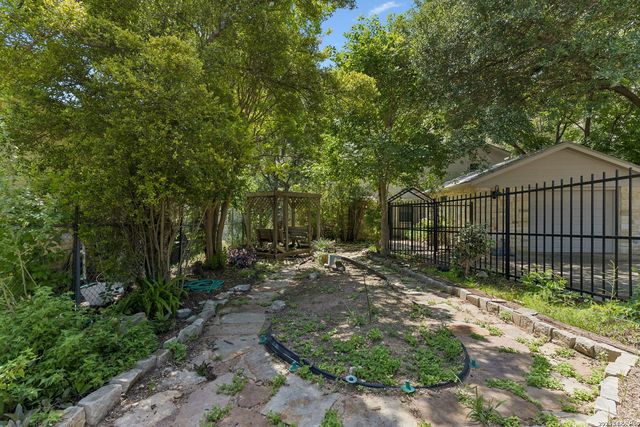 1648 Ponderosa, New Braunfels, TX 78132
