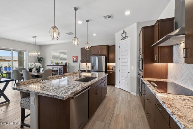 20160 W SAN JUAN Avenue, Litchfield Park, AZ 85340