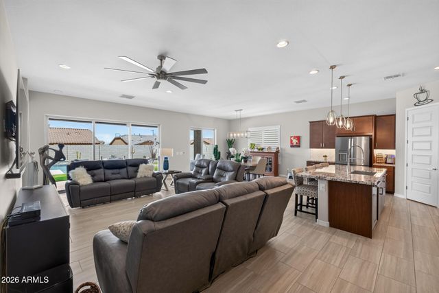 20160 W SAN JUAN Avenue, Litchfield Park, AZ 85340