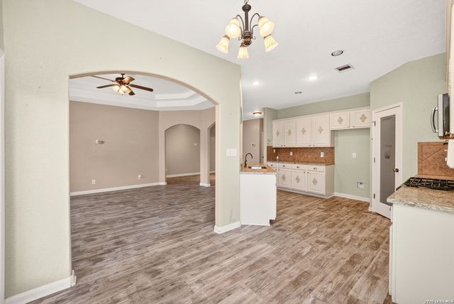 14411 CORRAL CT, Elmendorf, TX 78112