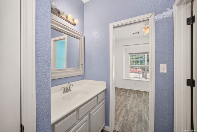 14411 CORRAL CT, Elmendorf, TX 78112
