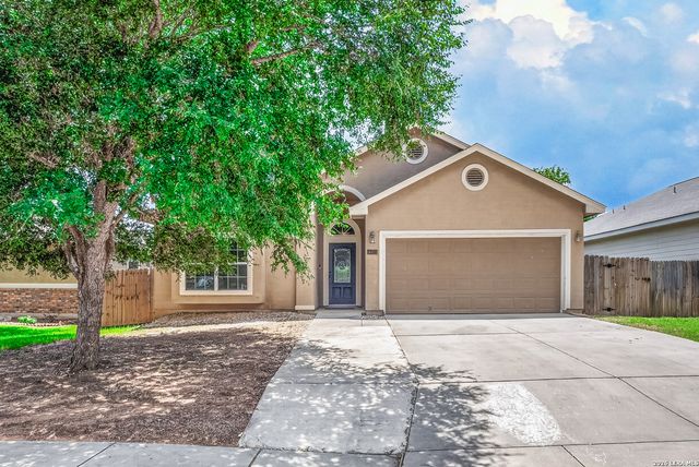 14411 CORRAL CT, Elmendorf, TX 78112