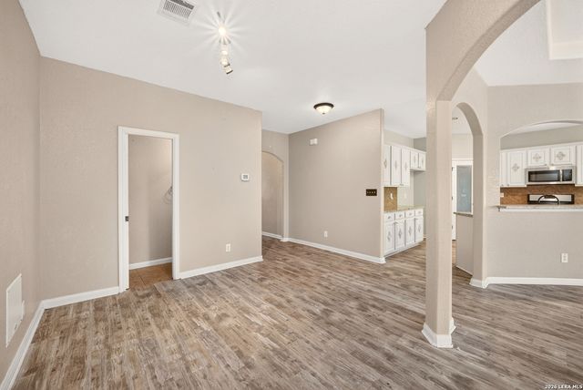 14411 CORRAL CT, Elmendorf, TX 78112