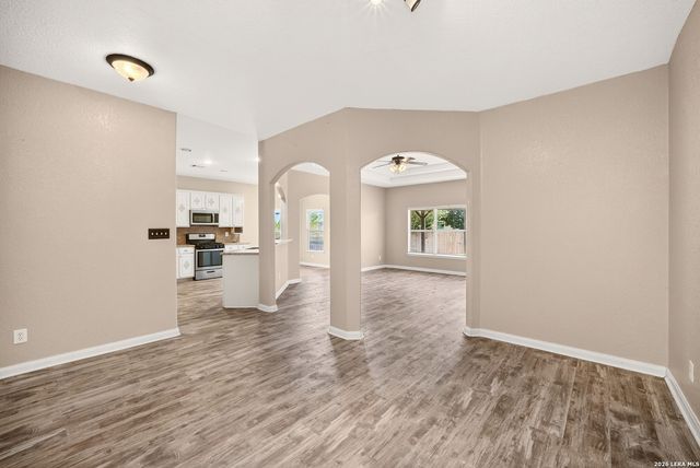 14411 CORRAL CT, Elmendorf, TX 78112