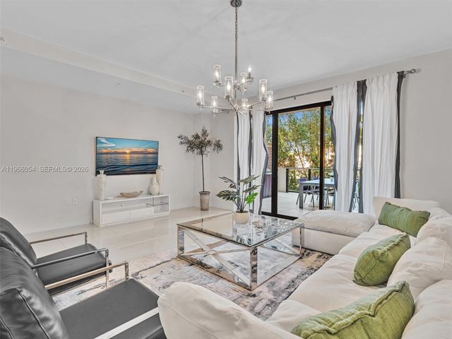 3040 N Ocean Blvd N103, Fort Lauderdale, FL 33308