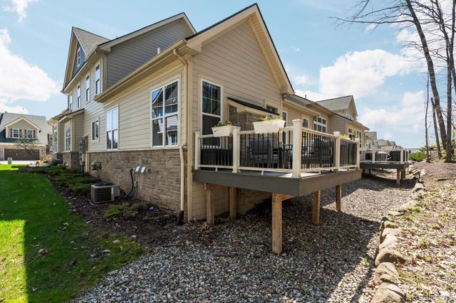 3020 N Spurway Drive, Ann Arbor, MI 48105