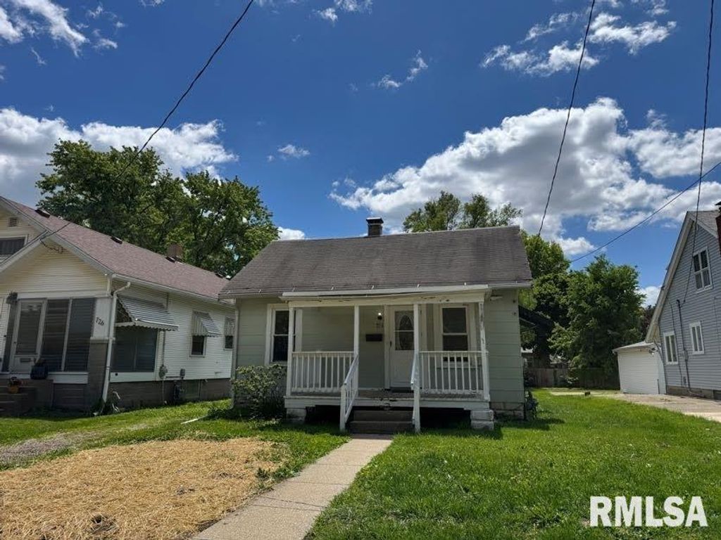 724 E GIFT Avenue, Peoria, IL 61603