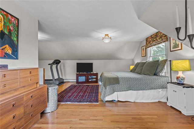 11 Stonegate Road, Warren, RI 02885