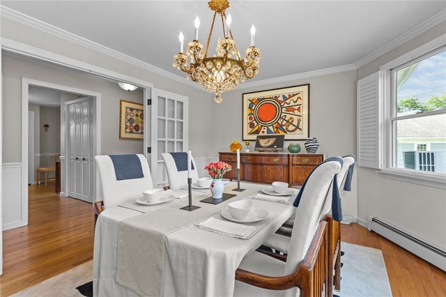 11 Stonegate Road, Warren, RI 02885