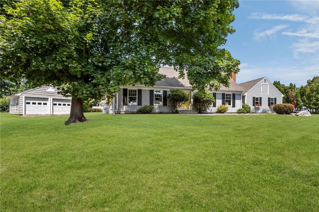 11 Stonegate Road, Warren, RI 02885