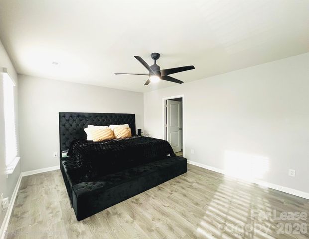 3044 Winesap Drive, Dallas, NC 28034