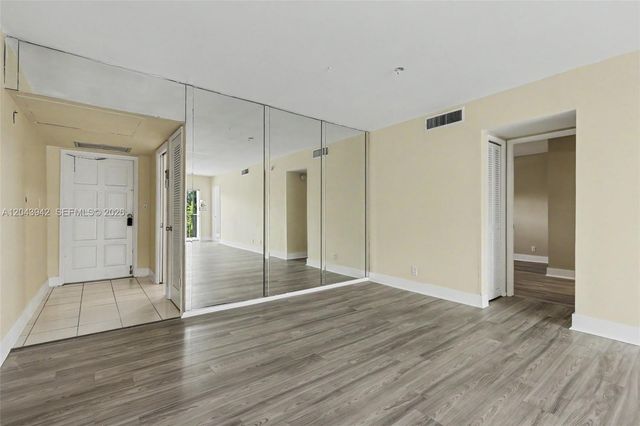 3250 N Palm Aire Dr 406, Pompano Beach, FL 33069