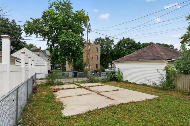 4608 N 30th STREET, Milwaukee, WI 53209