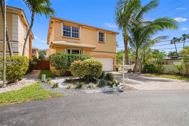 1282 Grant Court, Hollywood, FL 33019