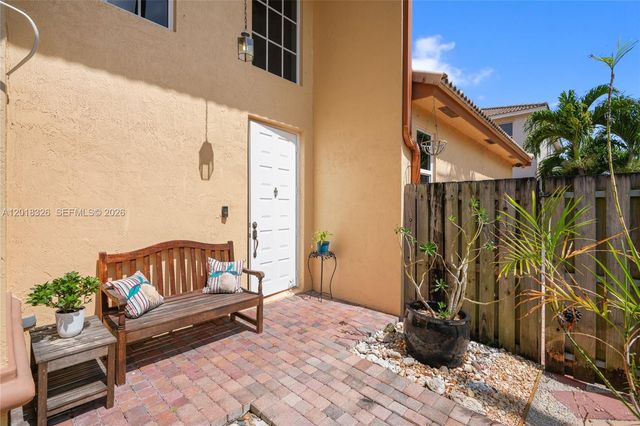 1282 Grant Court, Hollywood, FL 33019