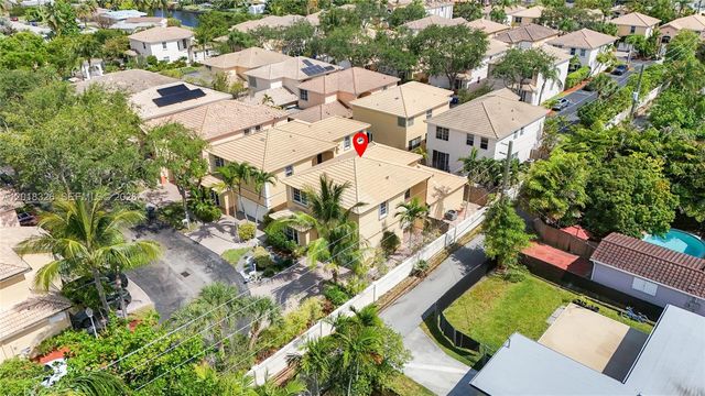 1282 Grant Court, Hollywood, FL 33019