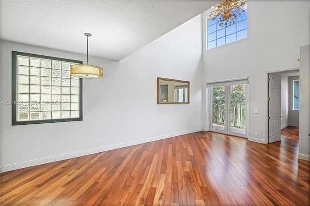 1282 Grant Court, Hollywood, FL 33019