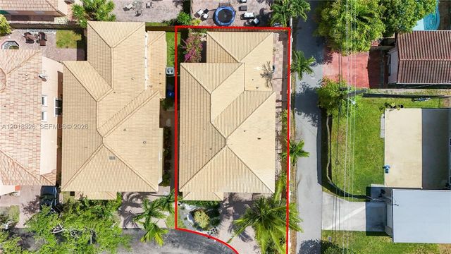 1282 Grant Court, Hollywood, FL 33019