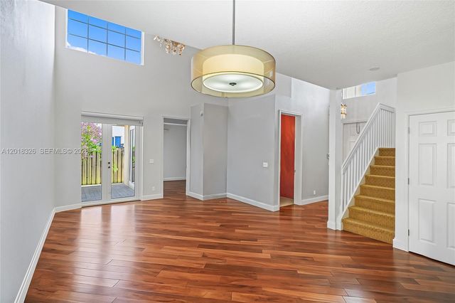 1282 Grant Court, Hollywood, FL 33019