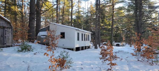 29 Milford Avenue, Freedom, NH 03836