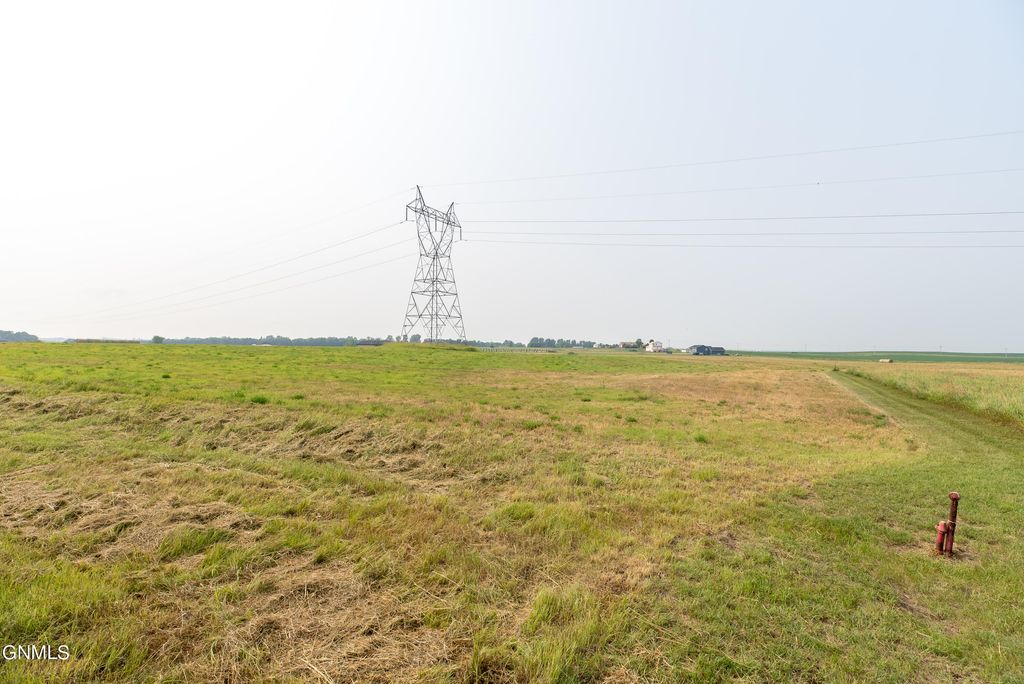 11313 Creek Top Road, Menoken, ND 58558 photo 2