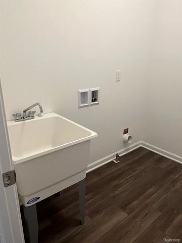 1991 Elizabeth Lane, Superior Charter Township, MI 48198