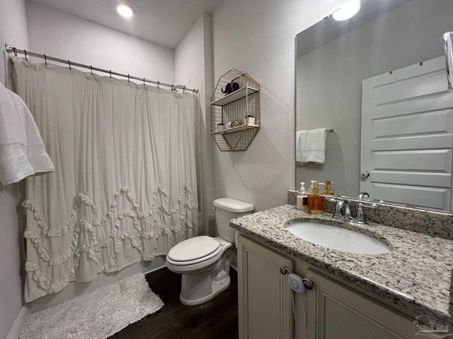 8026 Burnside Loop, Pensacola, FL 32526