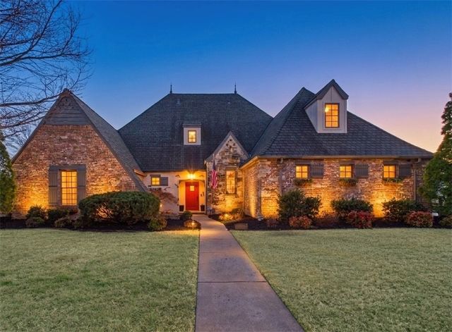 3603 SW Champagne Avenue, Bentonville, AR 72712